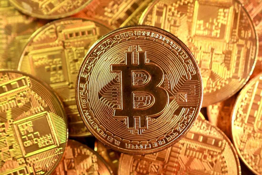 Analysis-Crypto bill hits new impasse, raising doubts over its future