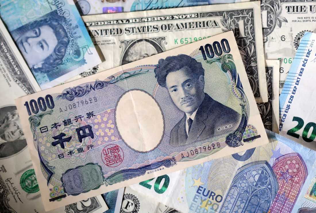 Yen, euro under pressure as Middle East conflict stokes energy concerns