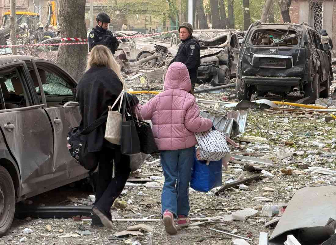 Russian forces pound Ukraine's Dnipro, other areas, killing 10 people