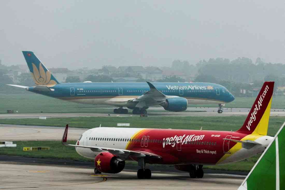 Analysis-Asian airlines trim schedules and carry extra fuel as supplies tighten