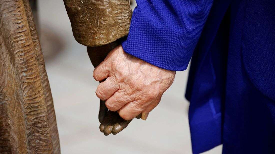 New Zealand local council rejects plan for 'comfort women' statue after Japan protest