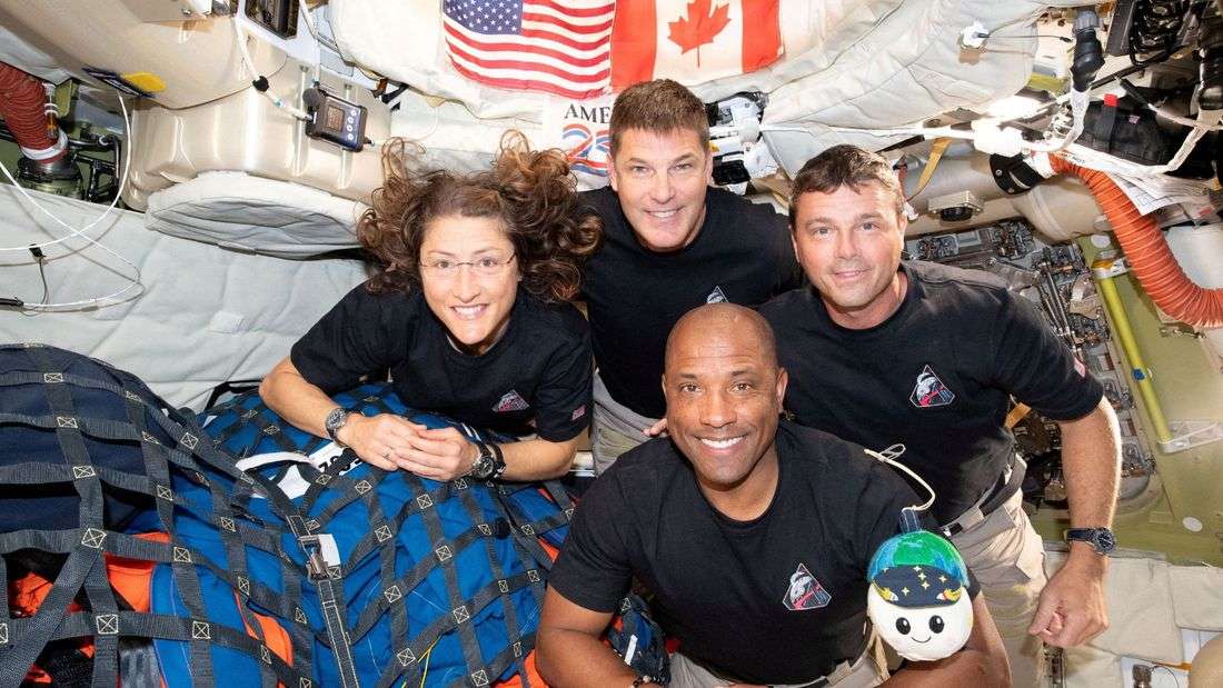 Artemis II astronauts hurtle home from moon toward splashdown