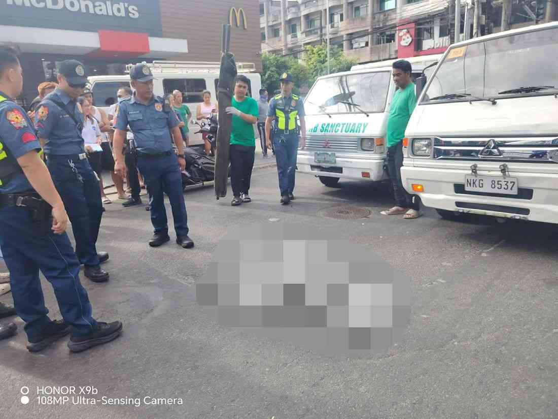 70-year-old woman dies after being hit by delivery van in Tondo