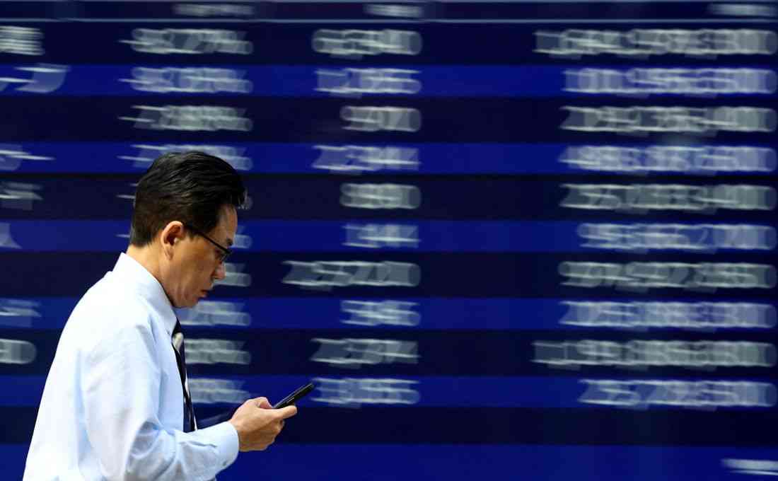 Stocks rise sharply, oil and dollar slip on Middle East peace hopes