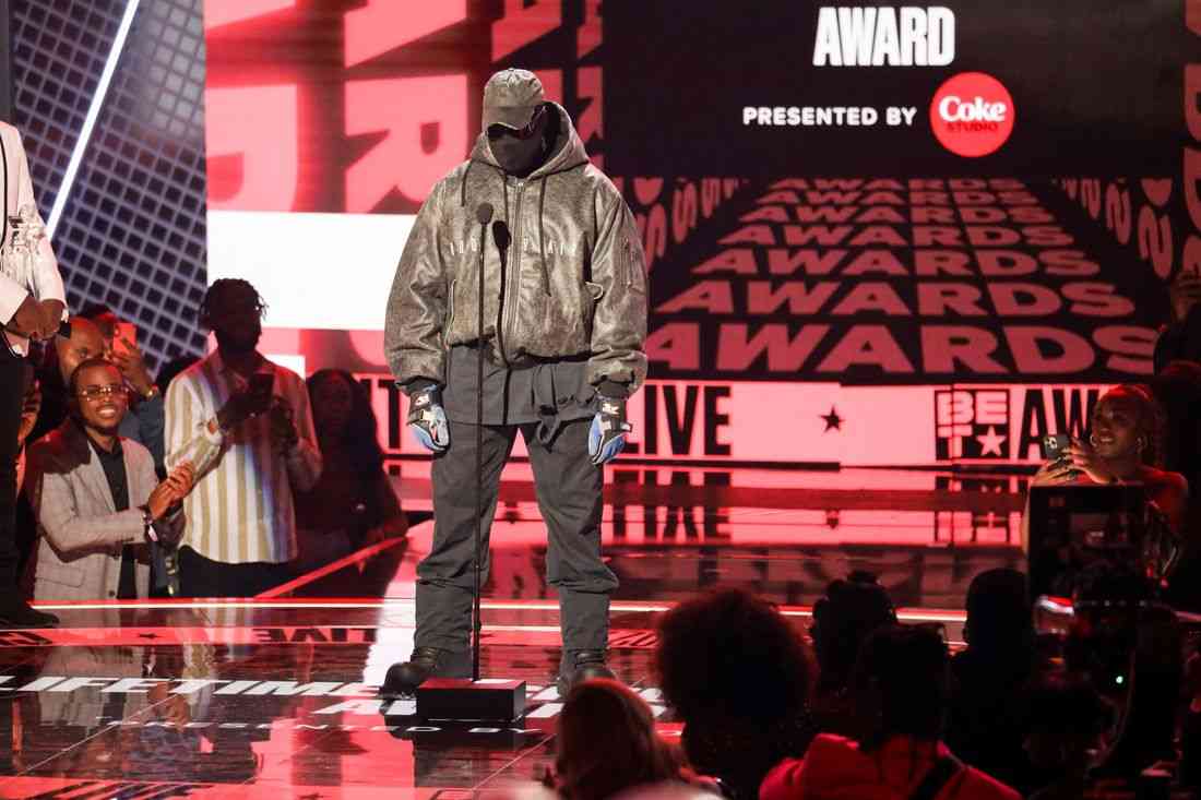 Kanye West performs to 118,000 in Turkey despite bans elsewhere