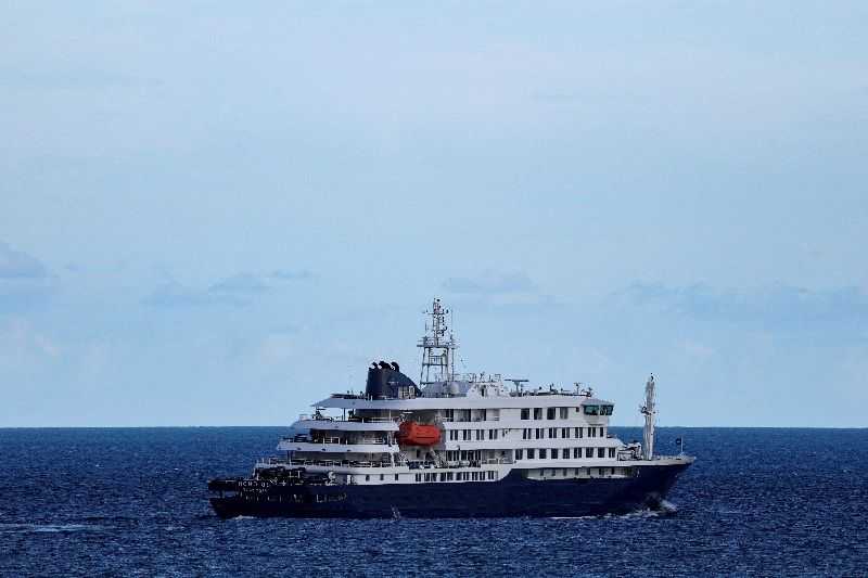 Hantavirus-hit cruise ship due to arrive at Rotterdam port as final destination
