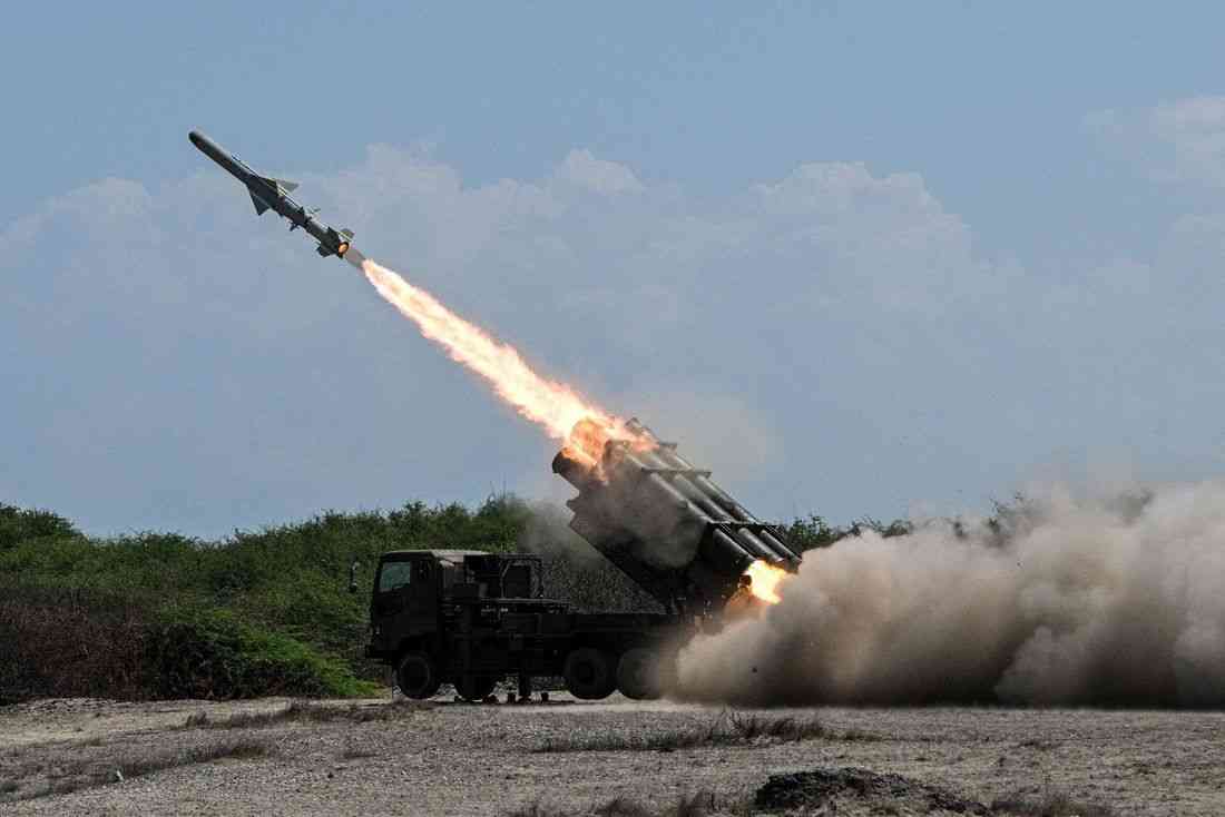 Japan considers missile exports to the Philippines, NHK reports