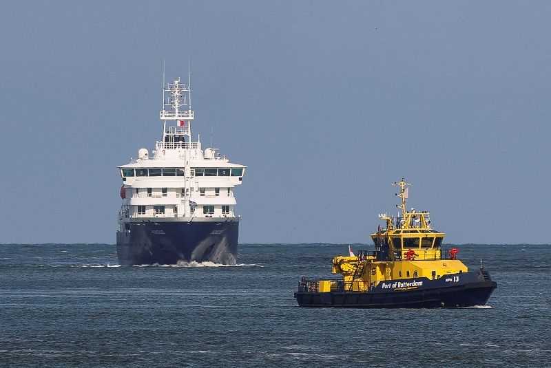 Hantavirus-hit liner reaches Rotterdam, crew being quarantined and ship disinfected