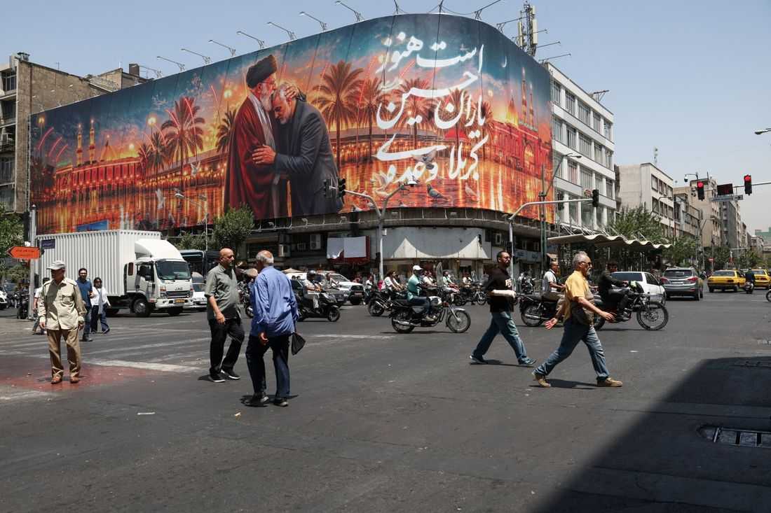 Iran says it won't meet with U.S. envoys, clouding prospects for peace deal