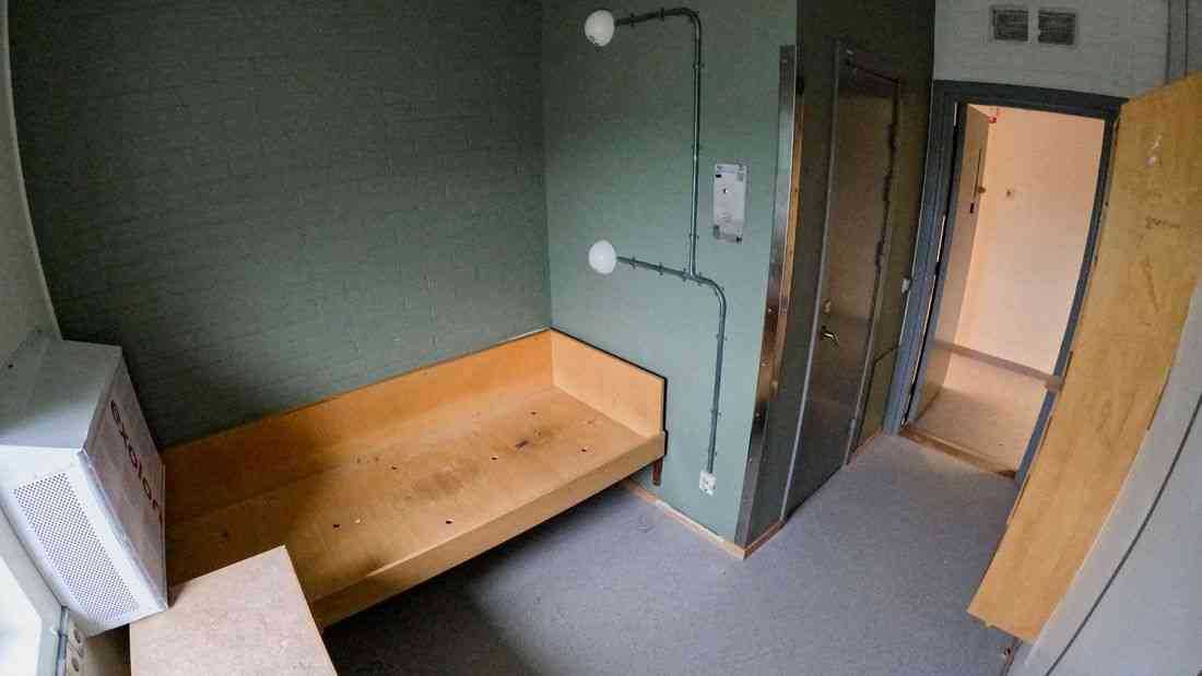 Sweden prepares prisons for 13-year-old gang killers