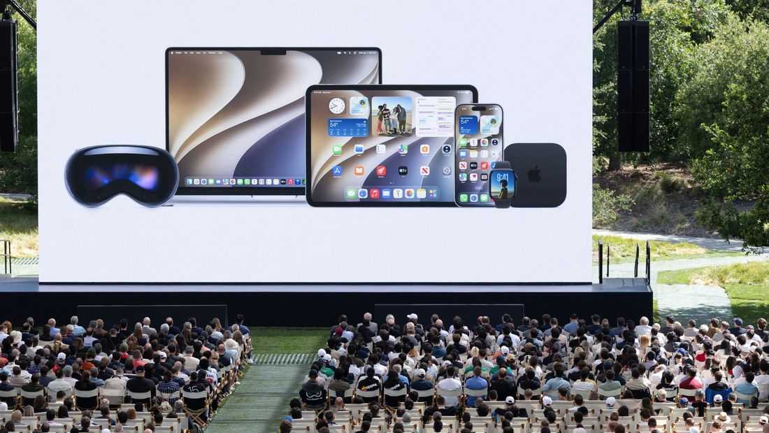 Apple bets on overdue Siri fix to close AI gap