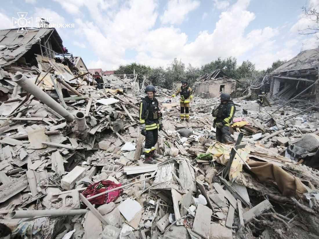 Russian attacks kill five in Ukraine, local officials say