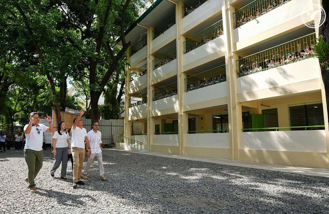 Marcos inspects new buildings at fire-hit Quezon City school