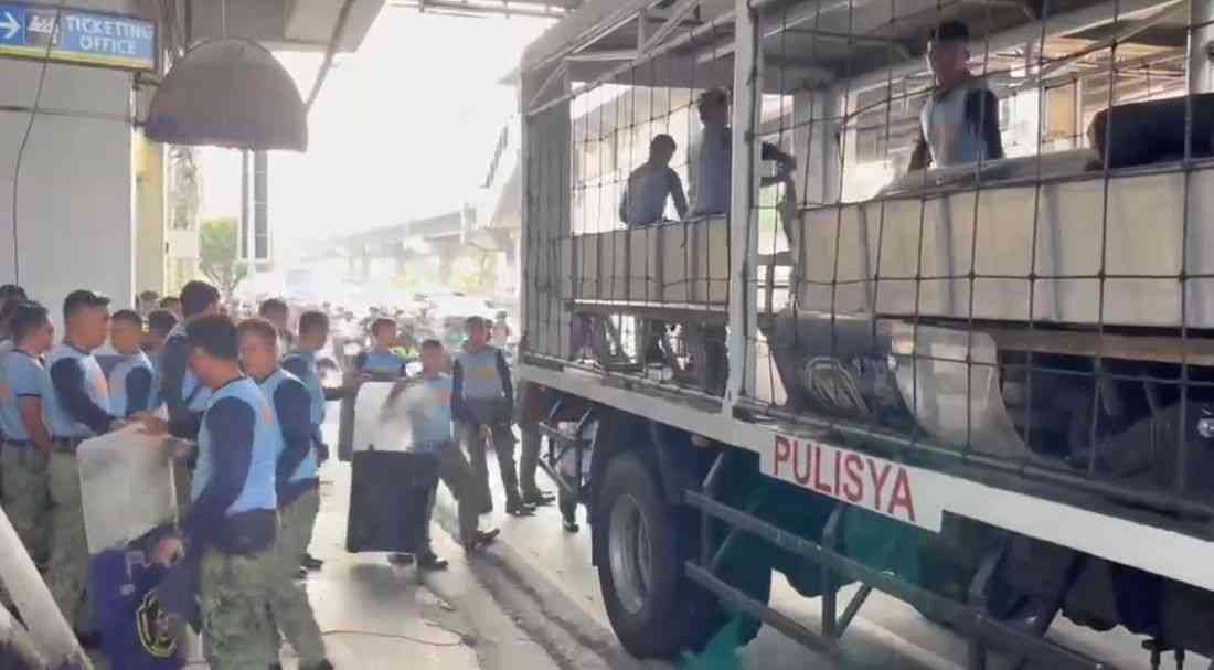 Around 200 cops deployed outside Mandaluyong venue ahead of ‘Blue Ribbon hearing’ promoted by Mike Defensor