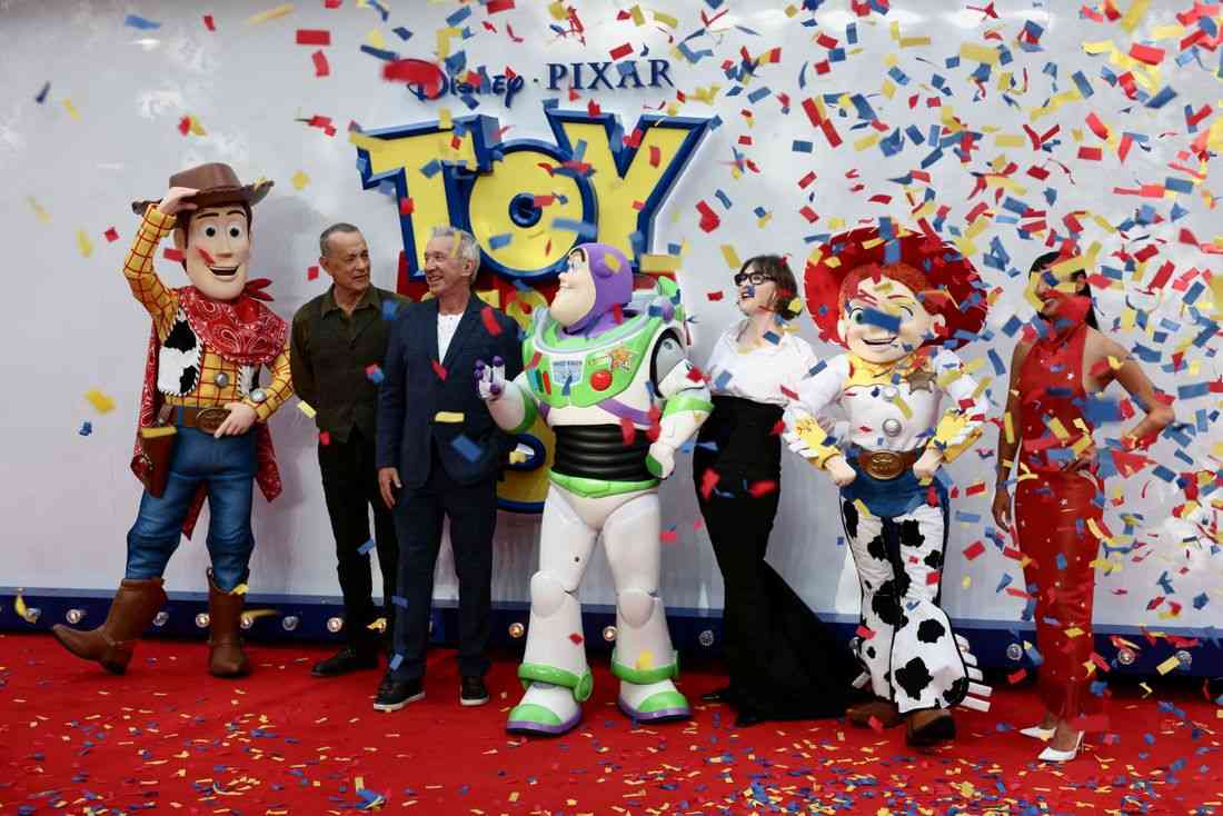 ‘Toy Story 5’ tackles tech tensions and tween girl trials