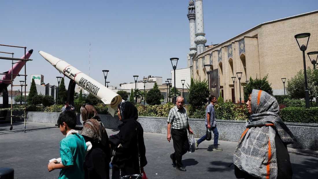 Iran peace deal looms while new military action flares near Strait of Hormuz
