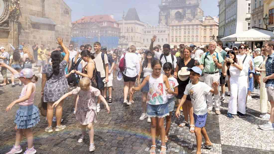Southeastern Europe feels effects of heatwave, wildfires break out