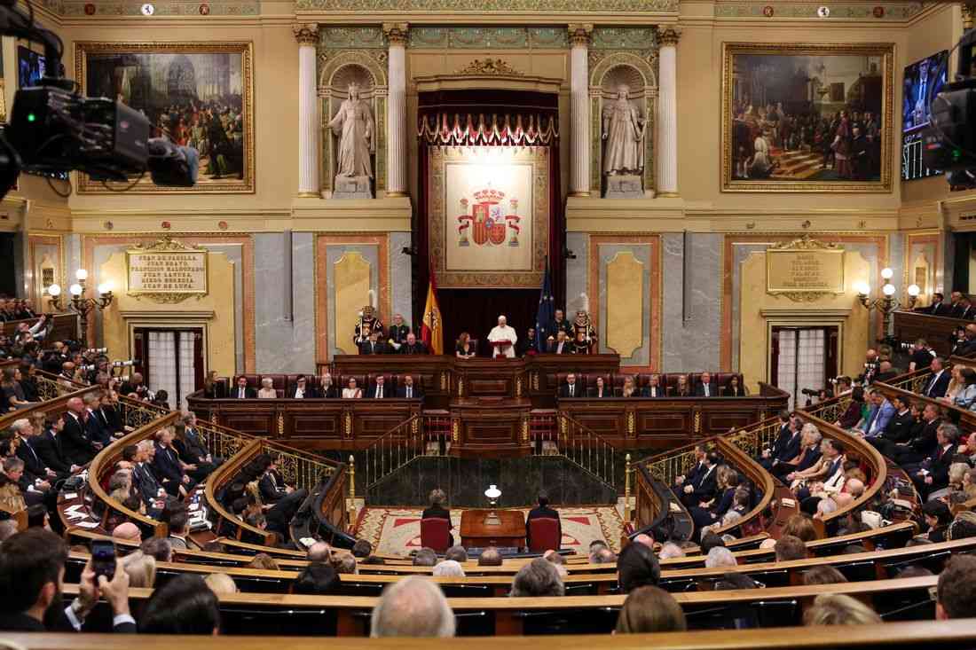 Pope Leo warns Spain's parliament the world is in 'profound' crisis