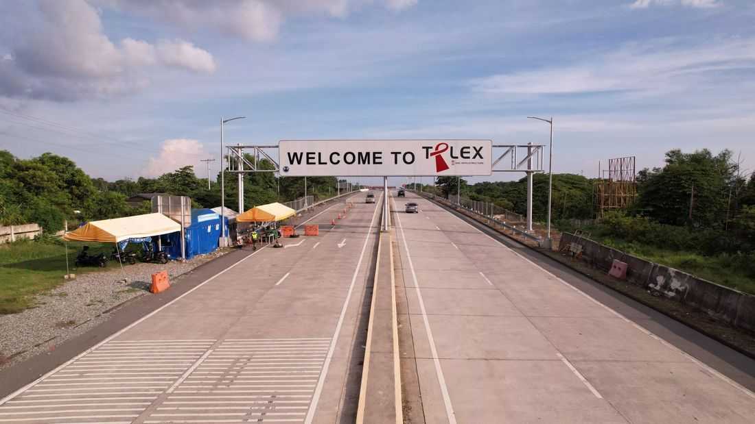 No external injuries found on 2 bodies discovered inside car in TPLEX — police