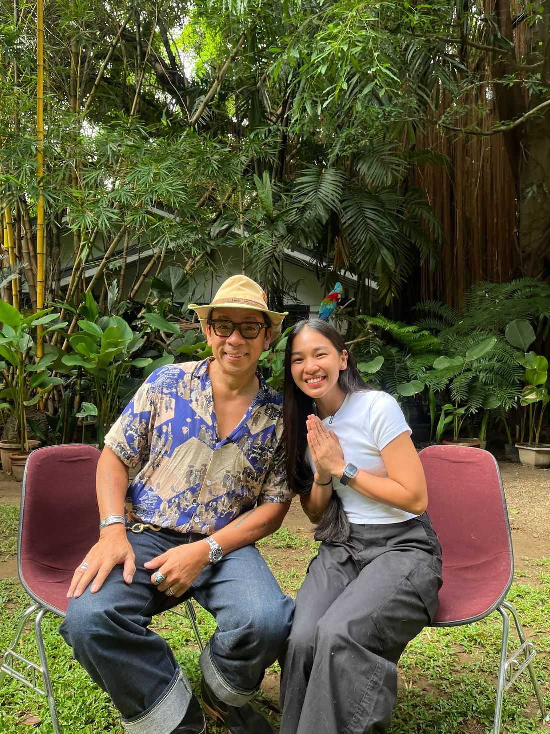 Kuya Kim honors Lans with one of his first TV hats: 'Kamukha nito anak ko'