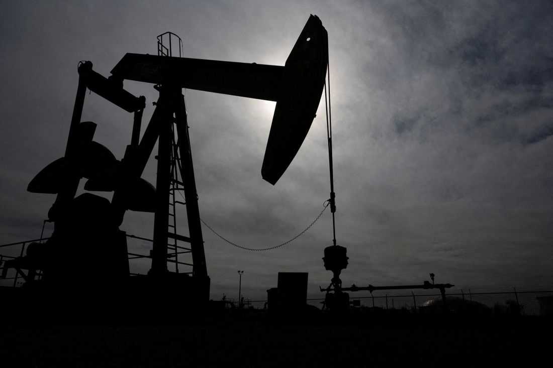 Oil rises more than $1 as escalation in US-Iran strikes unnerve traders