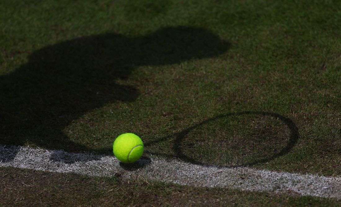Tennis-Women's tour mandates gene test for eligibility