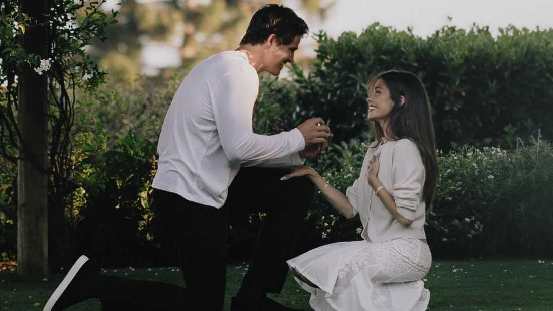 Singer Madison Beer is engaged to NFL star Justin Herbert!