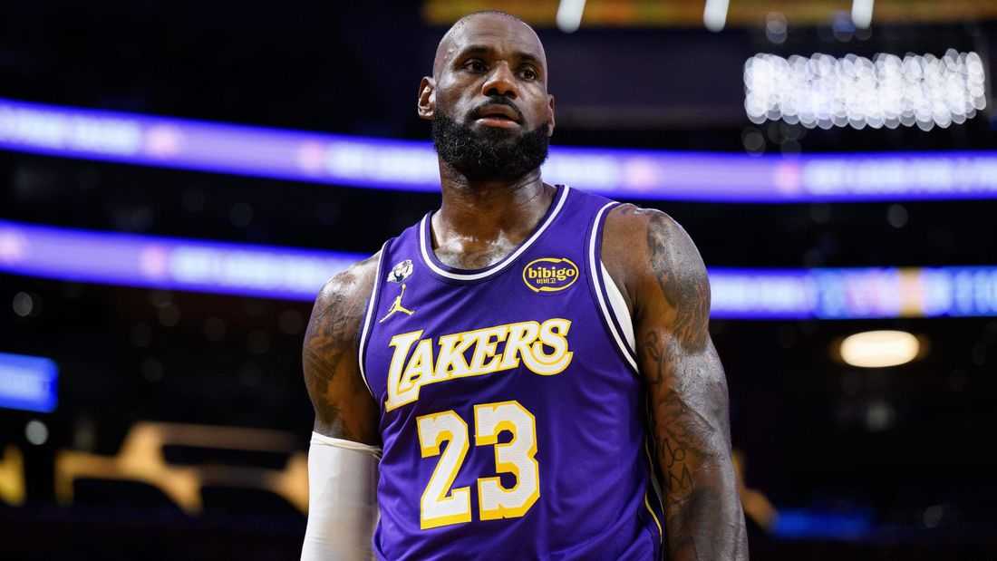NBA-LeBron James joining Philadelphia 76ers for title shot in 'last decision'