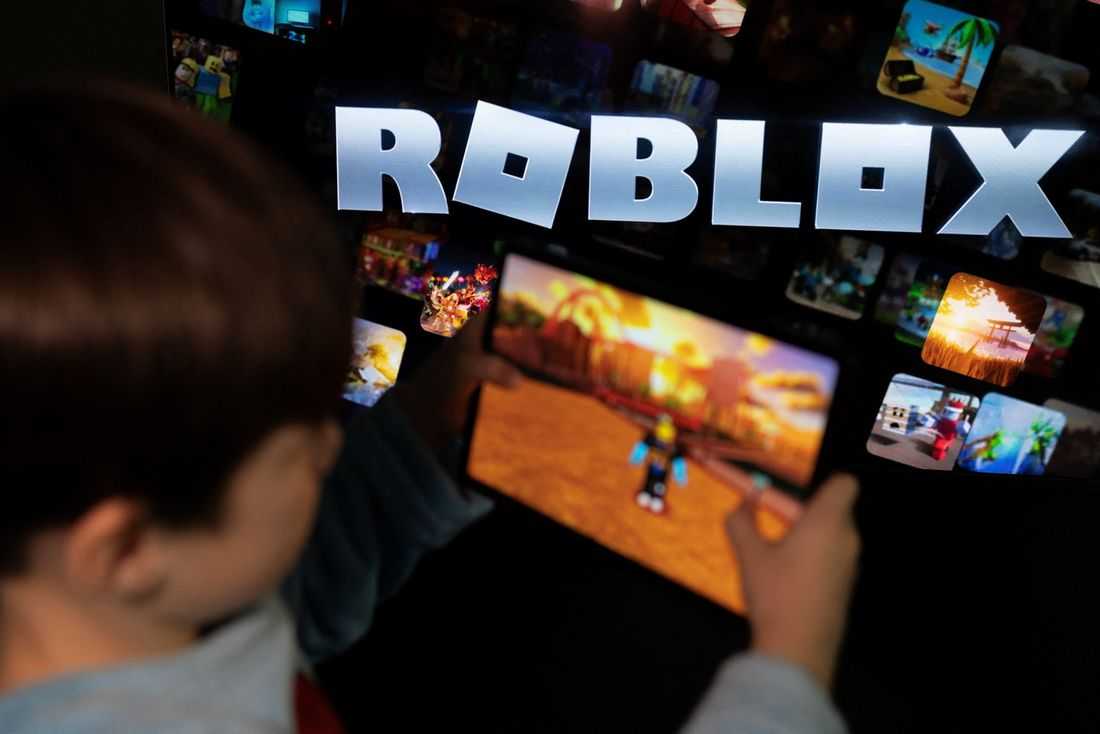 Roblox's algorithm, safety changes dent bookings forecast; shares slump