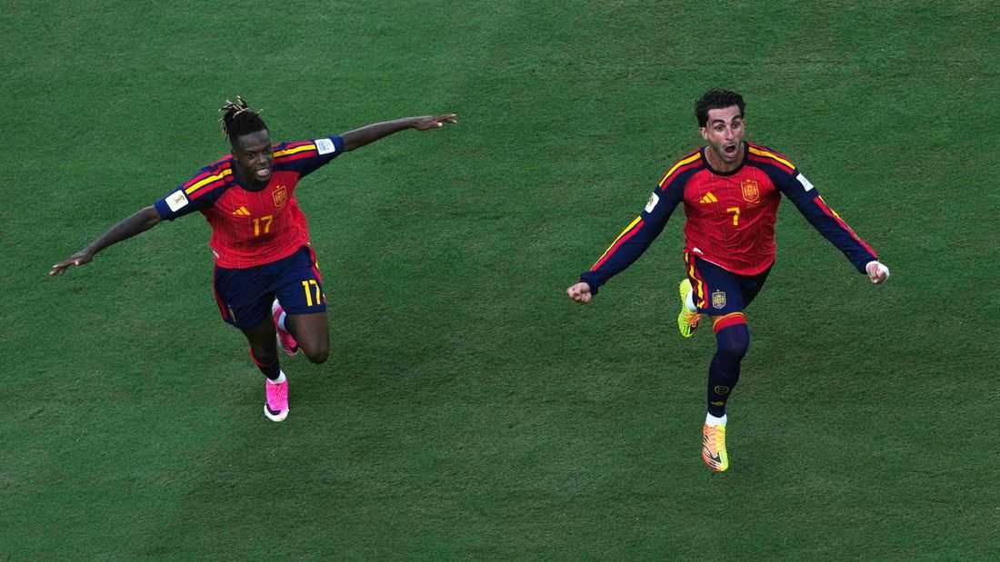 Soccer–Spain battle past 10-man Argentina 1-0 in extra time to win World Cup