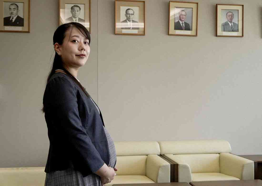 Japanese mayor makes history with maternity leave that caused a stir
