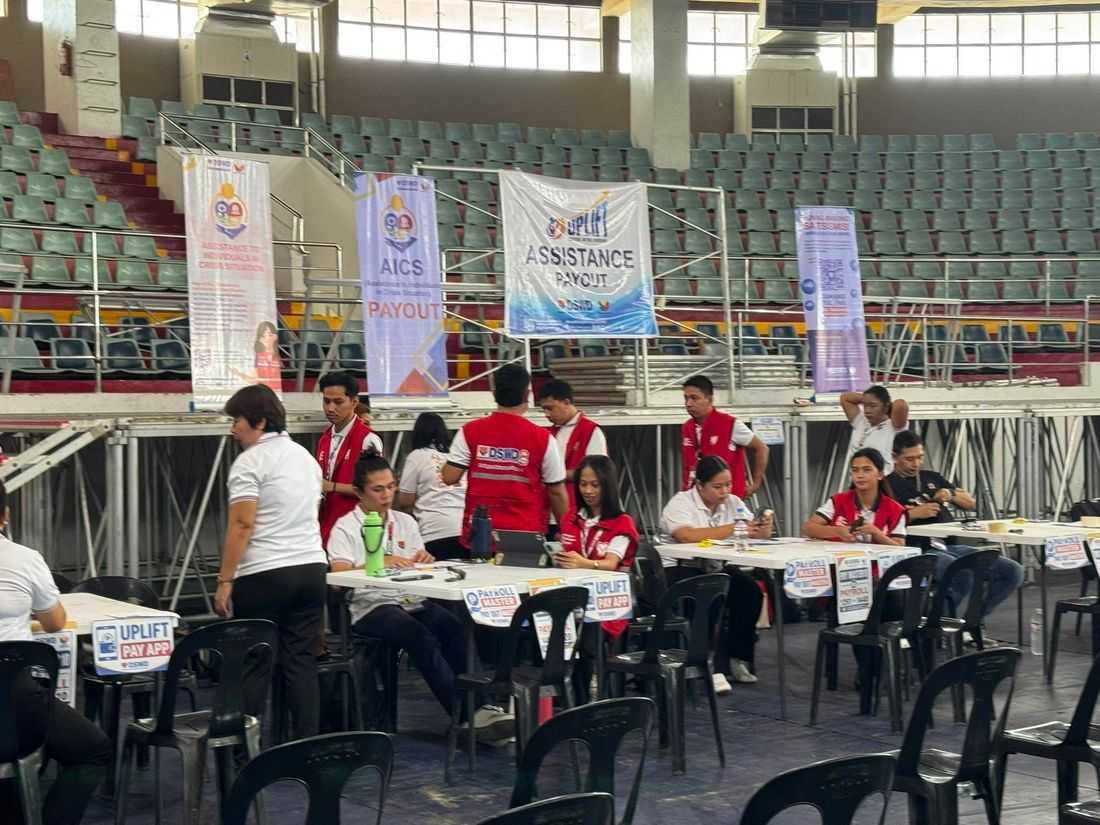 Over 17,000 Eastern Visayas residents receive ₱2,000 aid under gov’t UPLIFT program