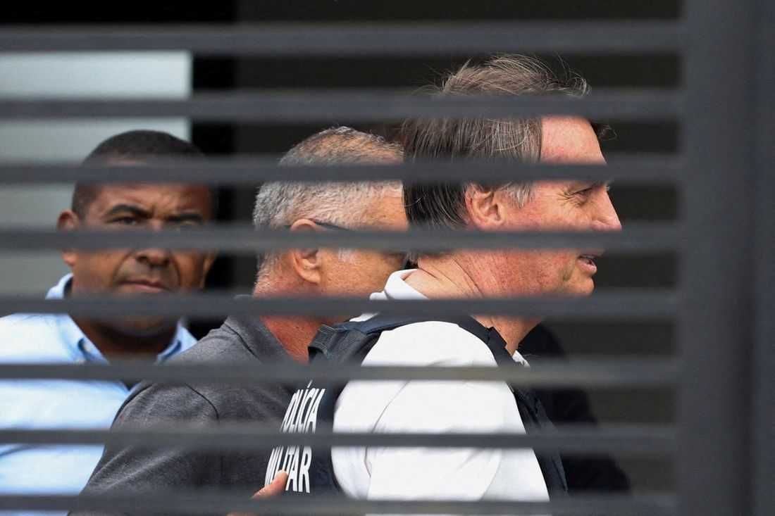 Brazil justice suspends visits to ex-President Bolsonaro for 30 days