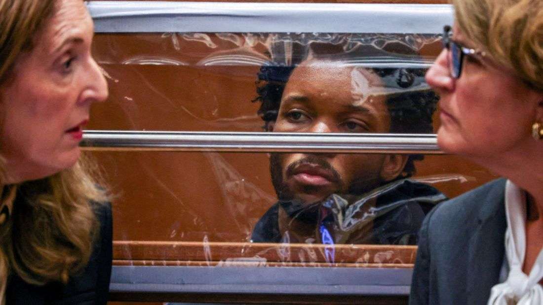 Prosecutors detail gruesome evidence against pop singer D4vd in murder case