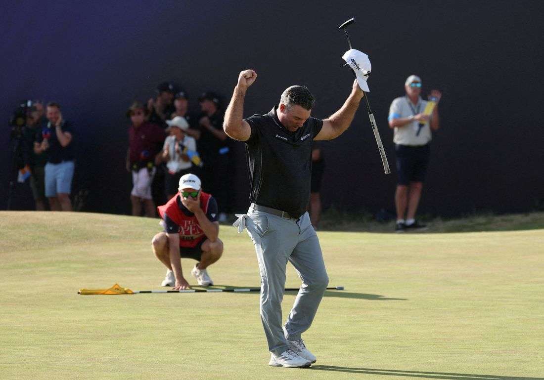 Golf-British Open winner Fox looks forward to showing off Claret Jug, finding a steak pie in New Zealand
