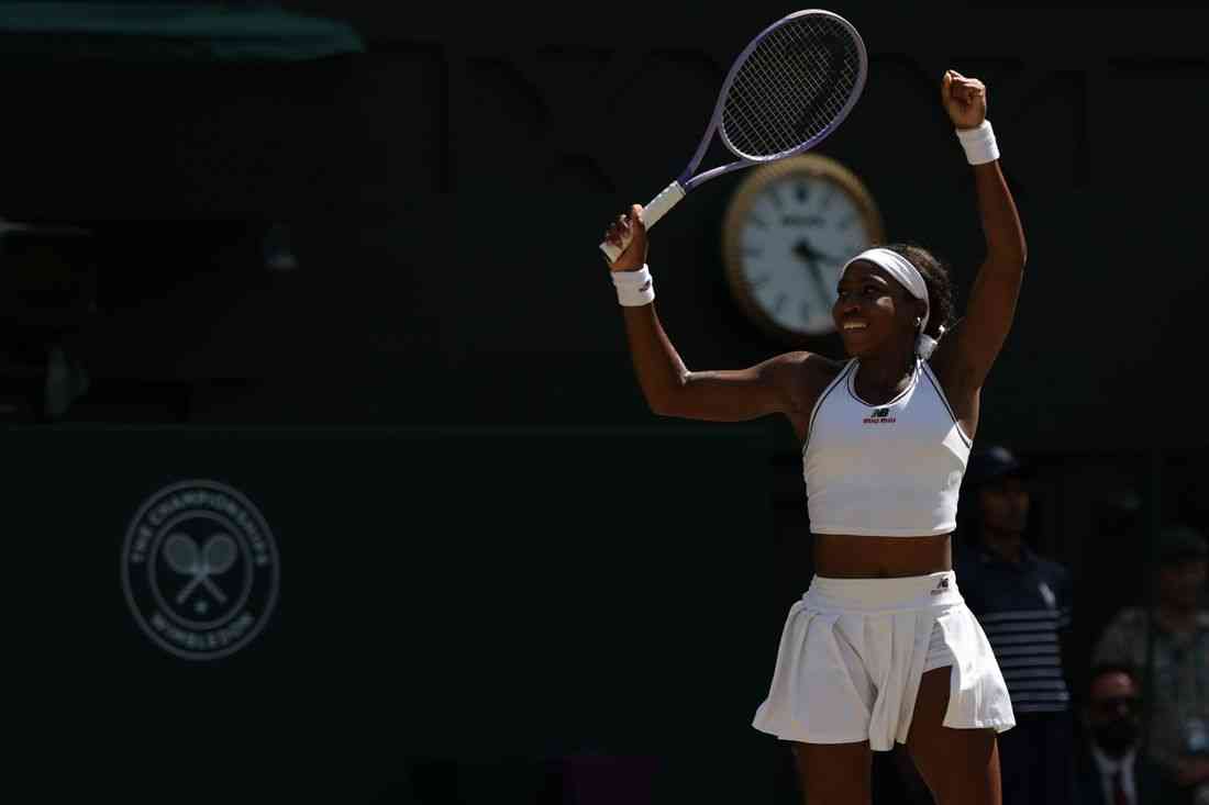 Tennis-Gauff beats Pegula to reach Wimbledon semis for first time