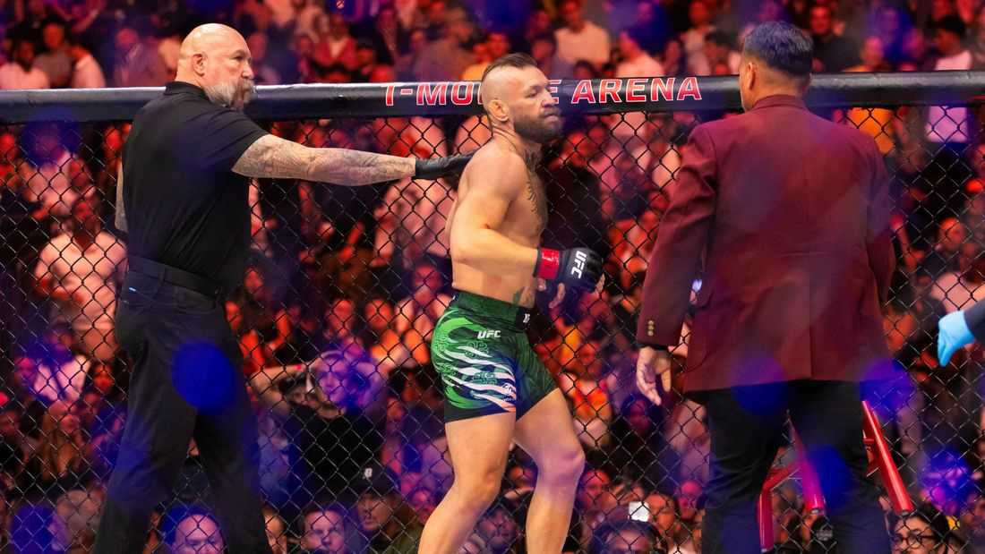 Mixed Martial Arts-McGregor says he will have surgery and hopes to fight again
