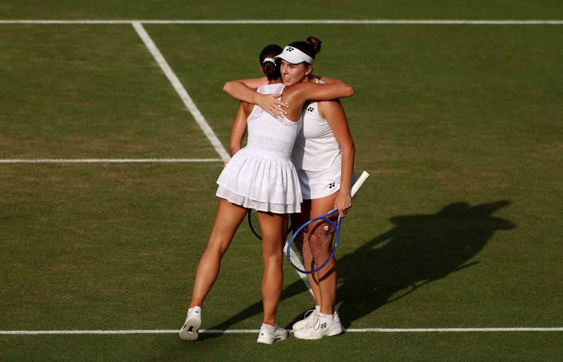 Tennis-Noskova downs Kostyuk to set up all-Czech Wimbledon final