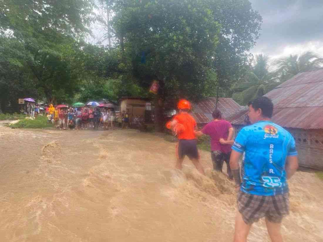 PCG evacuates 60 families from flooded areas in Sarangani