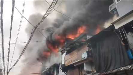 Fire hits Brgy. Damayang Lagi, Quezon City