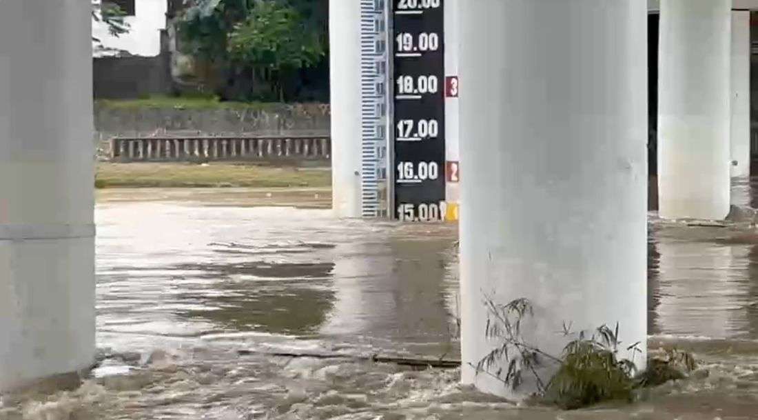 Marikina river reaches 1st alarm amid Typhoon Neneng, habagat rains