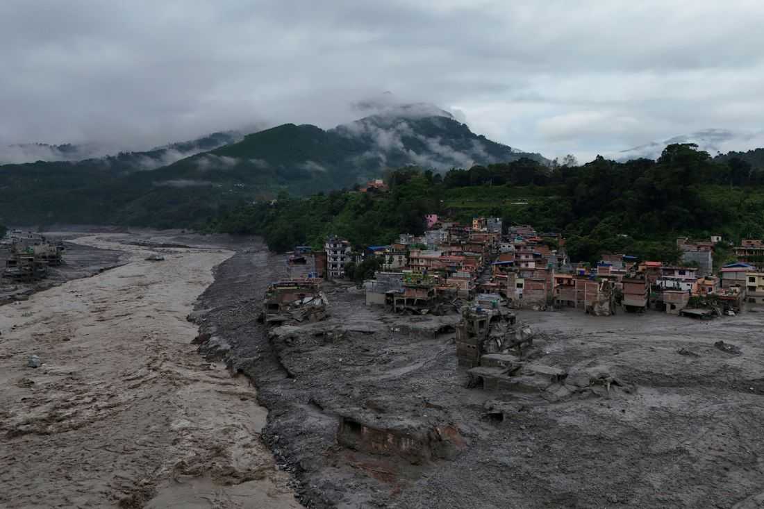 Filipino reported missing in devastating Himalayan flood in Nepal-China border; more than 1,000 still missing