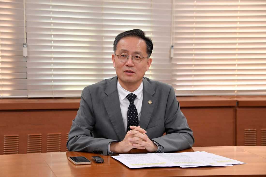 South Korea names veteran technocrat Lee Hyoung-il as new finance chief in cabinet reshuffle