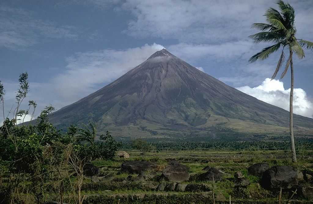 Mayon Volcano alert lowered to Level 2 as activity declines — PHIVOLCS