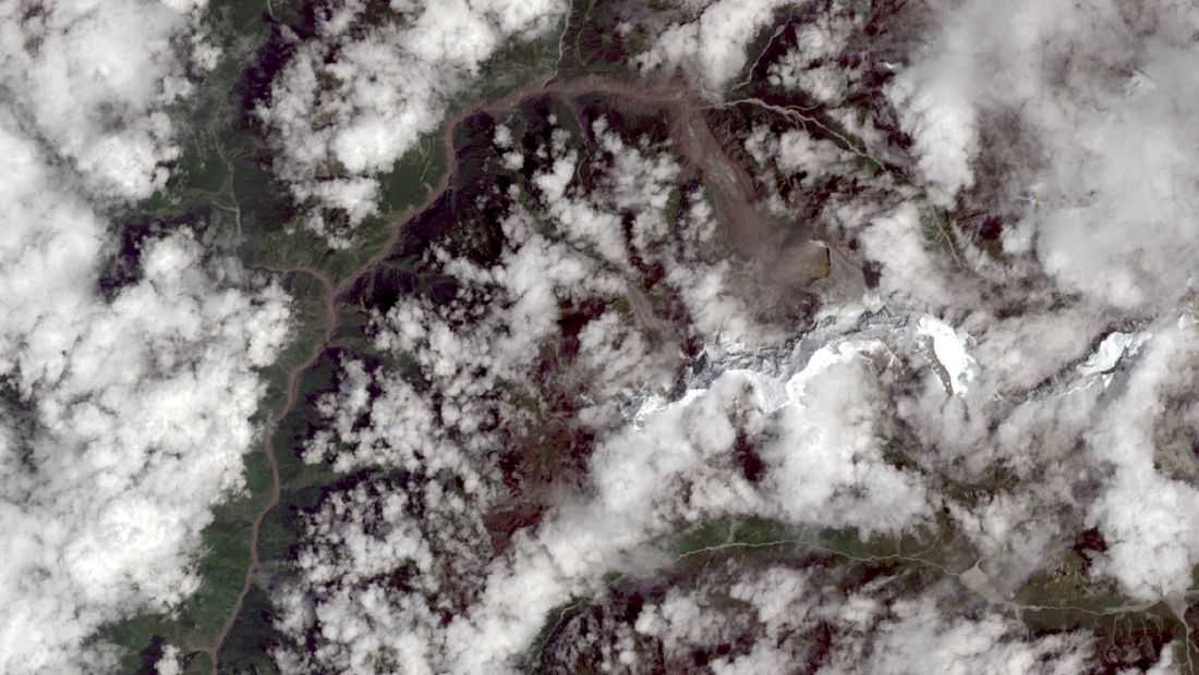 Factbox-The world’s deadliest glacier disasters