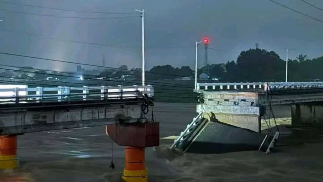 Part of Aquino Bridge collapses in Tarlac; road closed to heavy vehicles