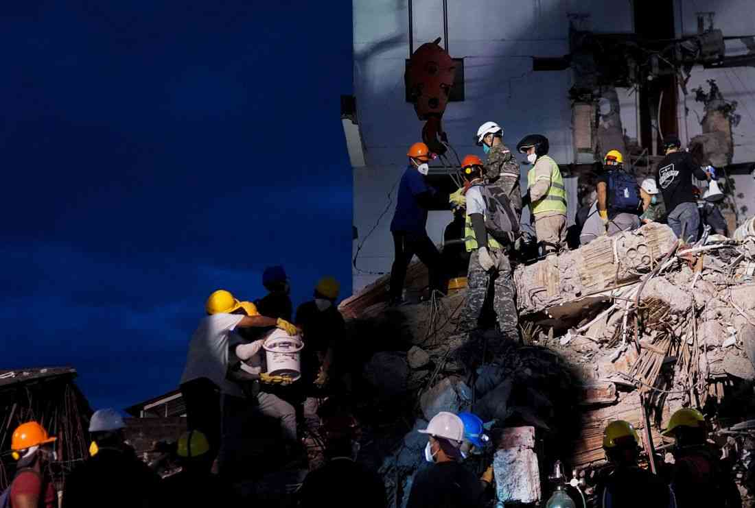 Colombia president vows reconstruction fund as search for quake survivors enters critical period