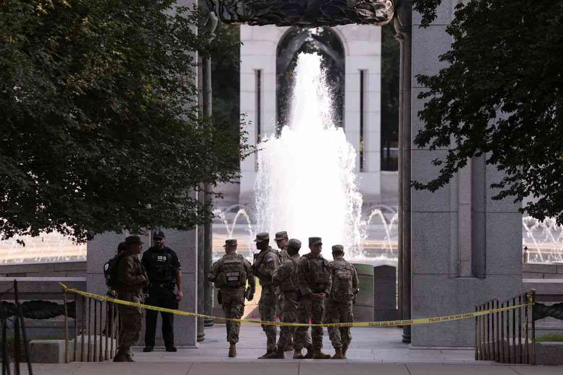World War Two memorial in Washington vandalized with bubbles and graffiti