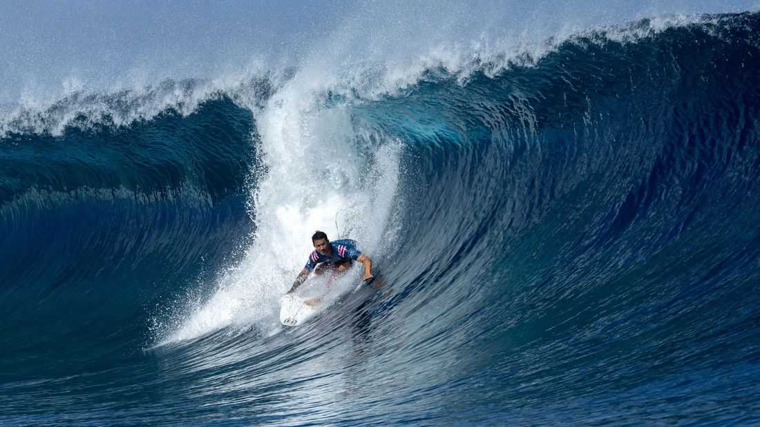 Surfing-Hawaii's Moniz, Canada's Brooks win tube shoot-out in Tahiti