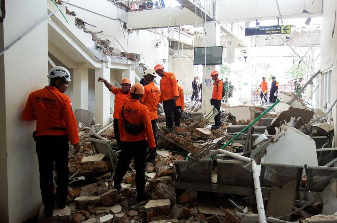 At least 47 dead in eastern Indonesia after magnitude 7.7 quake